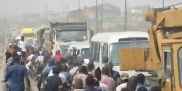 Kara Bridge Repairs Cause Heavy Traffic
