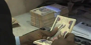 FG pays N18.96bn PHCN pension arrears to 3,958 retirees