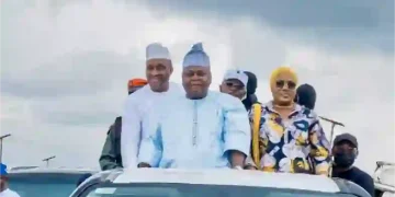 PDP Campaign: Adebutu, Sowunmi-Kolapo Draw Crowds in Ijebu-Ode, Odogbolu